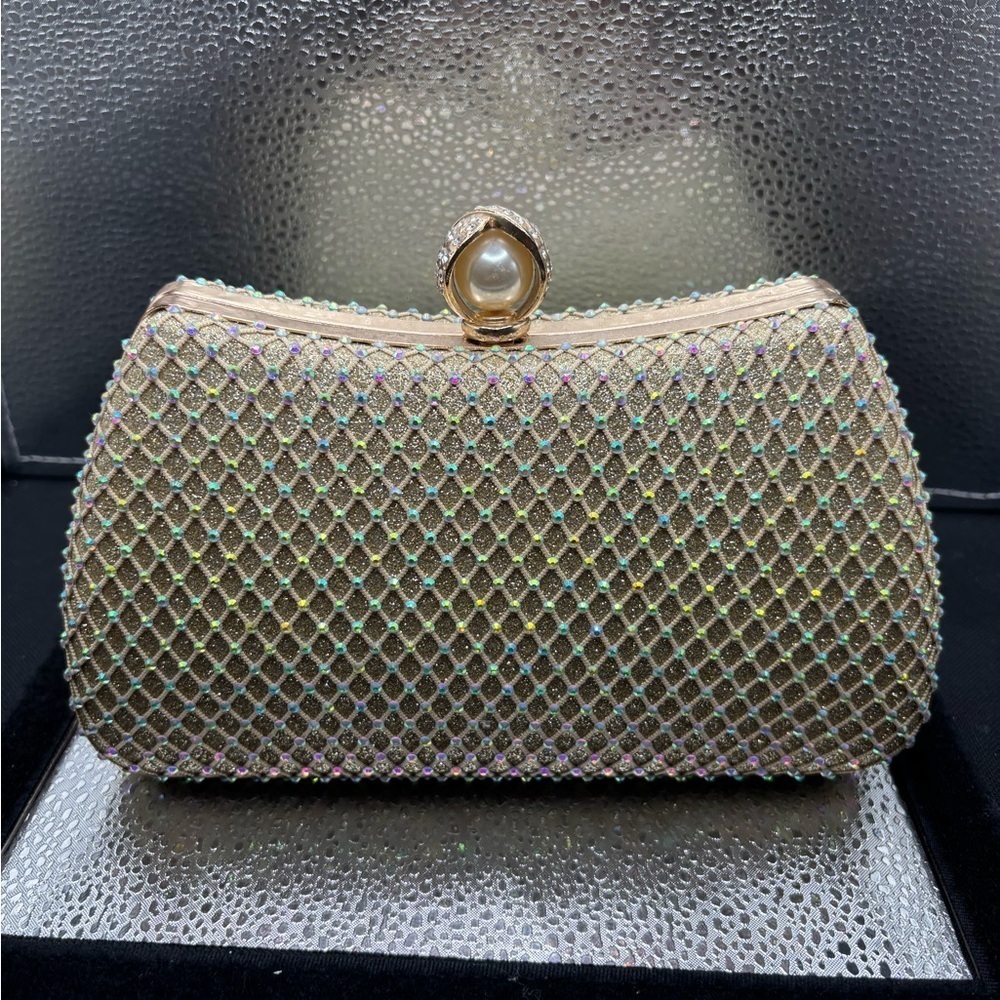 Elegant Gorgeous Evening Bag Mesh Rhinestone Evening Bag With A Pearl On Top . - Picture 8 of 9